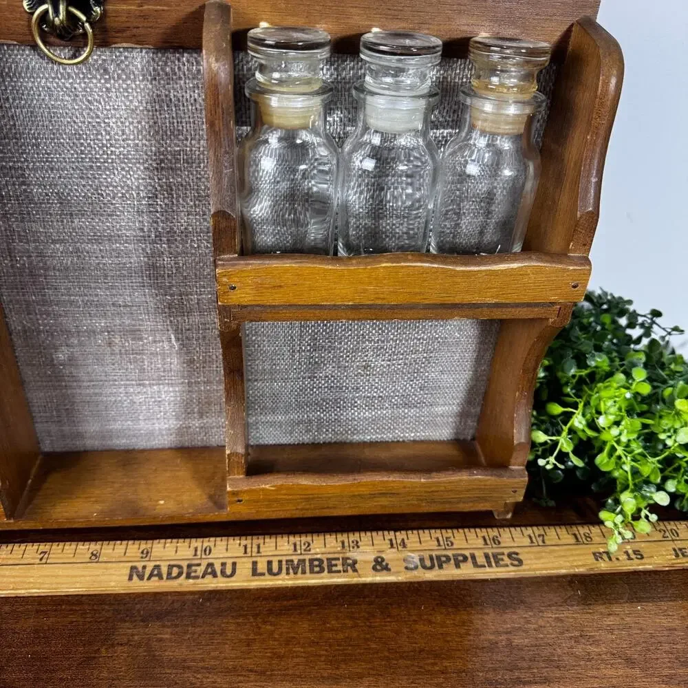 Vintage Wood Spice Rack Set 8 Bottles Brass Lion Decor Wall or Shelf